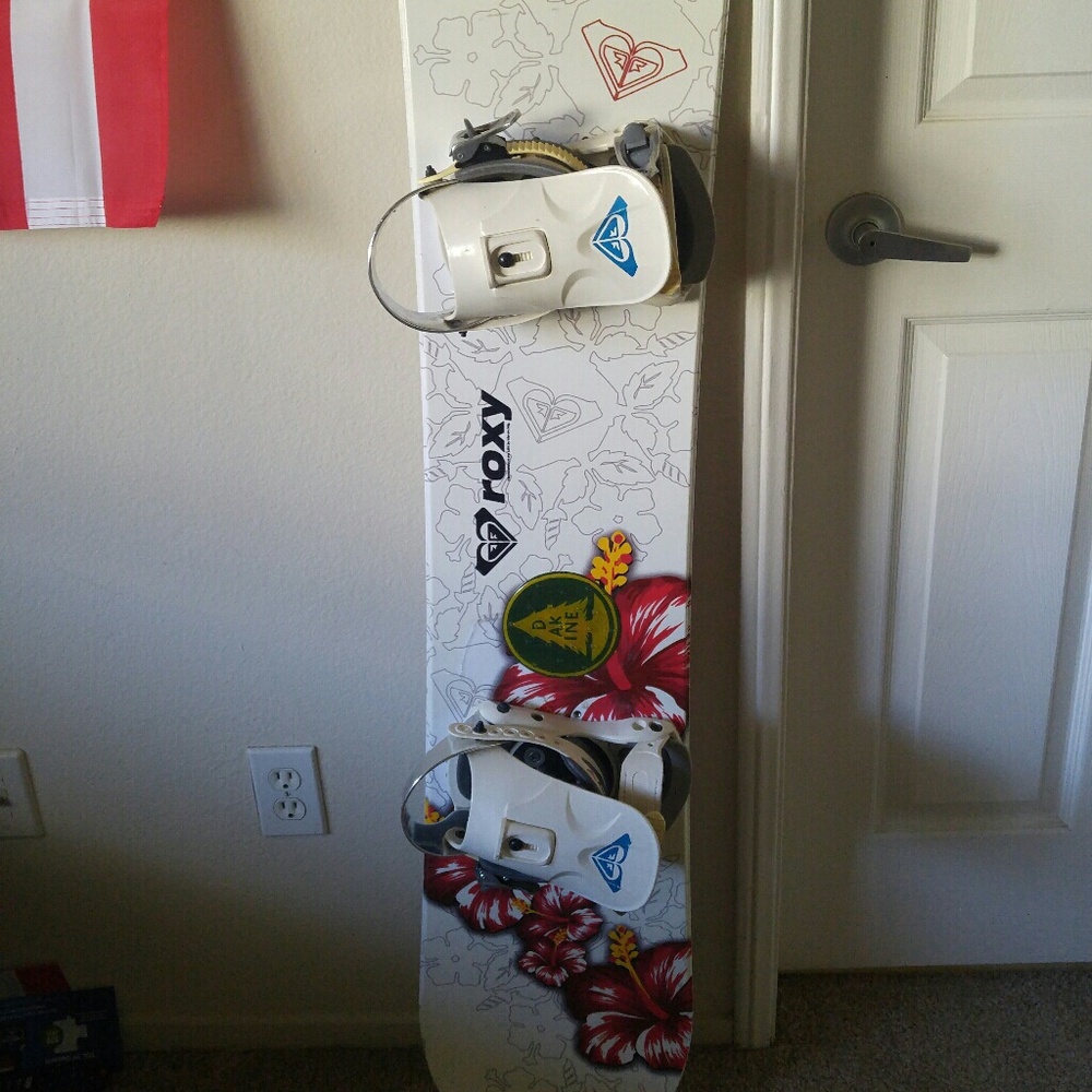 Roxy Snowboard w Bindings (154)